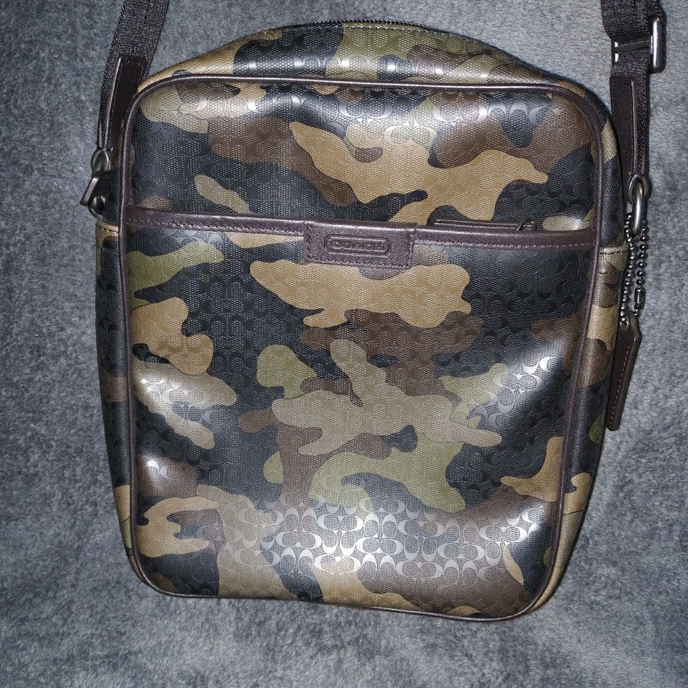 Coach Camo Messenger